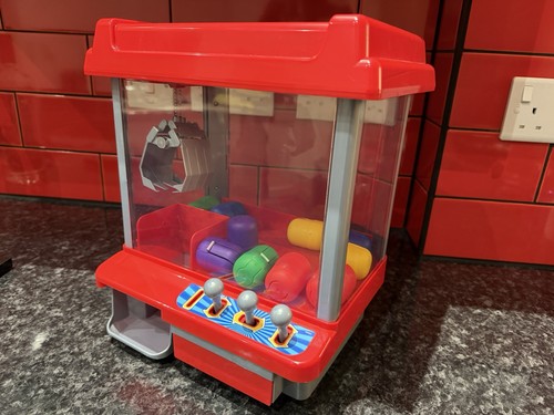 Candy grabber machine - grabber,