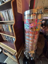 Tubz Sweet Tower Vending